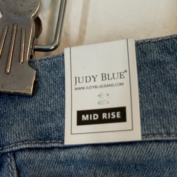 Judy Blue Boyfriend Jeans Size XL - Picture 9 of 13